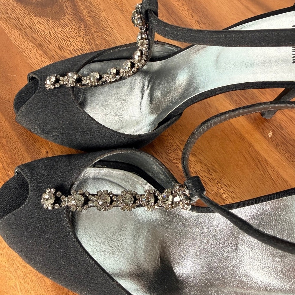 Stuart Weitzman Shoes Womens 7.5 M Black Satin Peep Toe Jeweled T-strap Pump - Picture 10 of 16